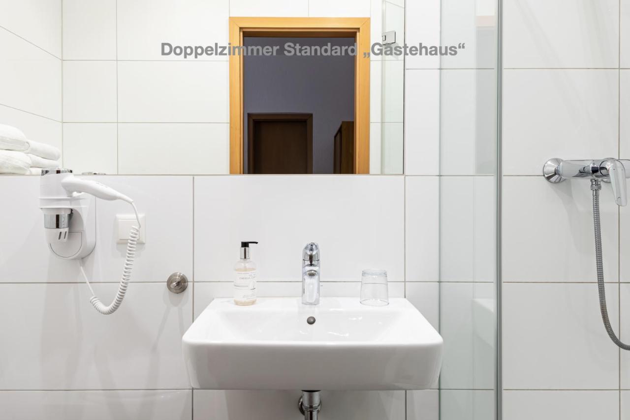 Gutshof Havelland Hotel Кетцин Екстериор снимка