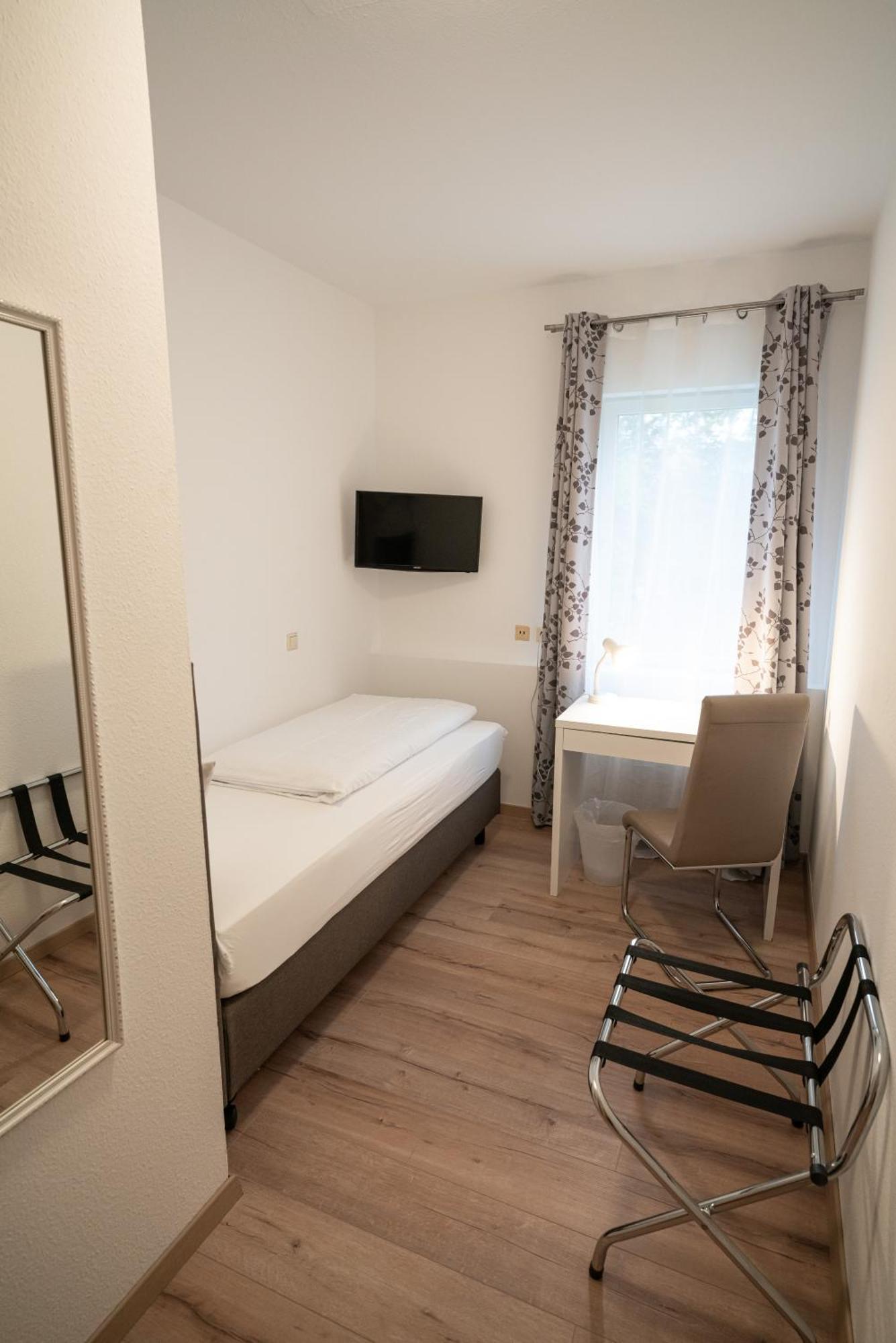 Gutshof Havelland Hotel Кетцин Екстериор снимка